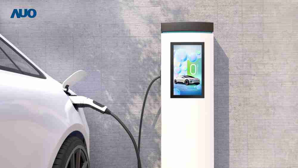 友達〝EVSE車用充電樁解決方案〞專為電動汽車充電樁設計，，，，具有高亮度、、、克服戶外艱難環境的耐溫、、、、耐紫外線等特性，，並搭載散熱性及擴充性強的高效能工業電腦，，，，可實現人機互動訴求，，如資訊顯示、、、、支付等應用